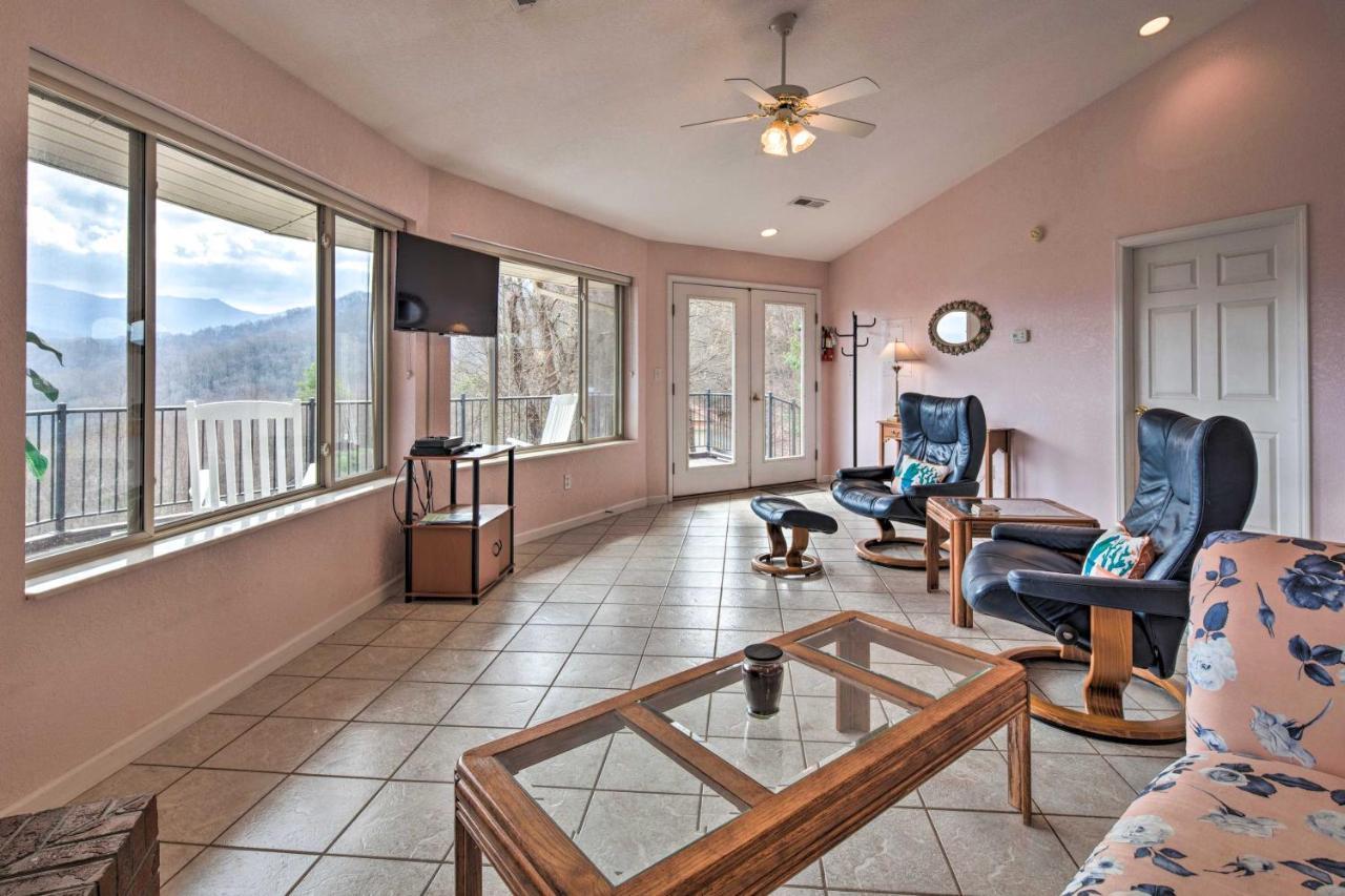 Charming Burnsville Apt With Mountain Views And Deck! Luaran gambar