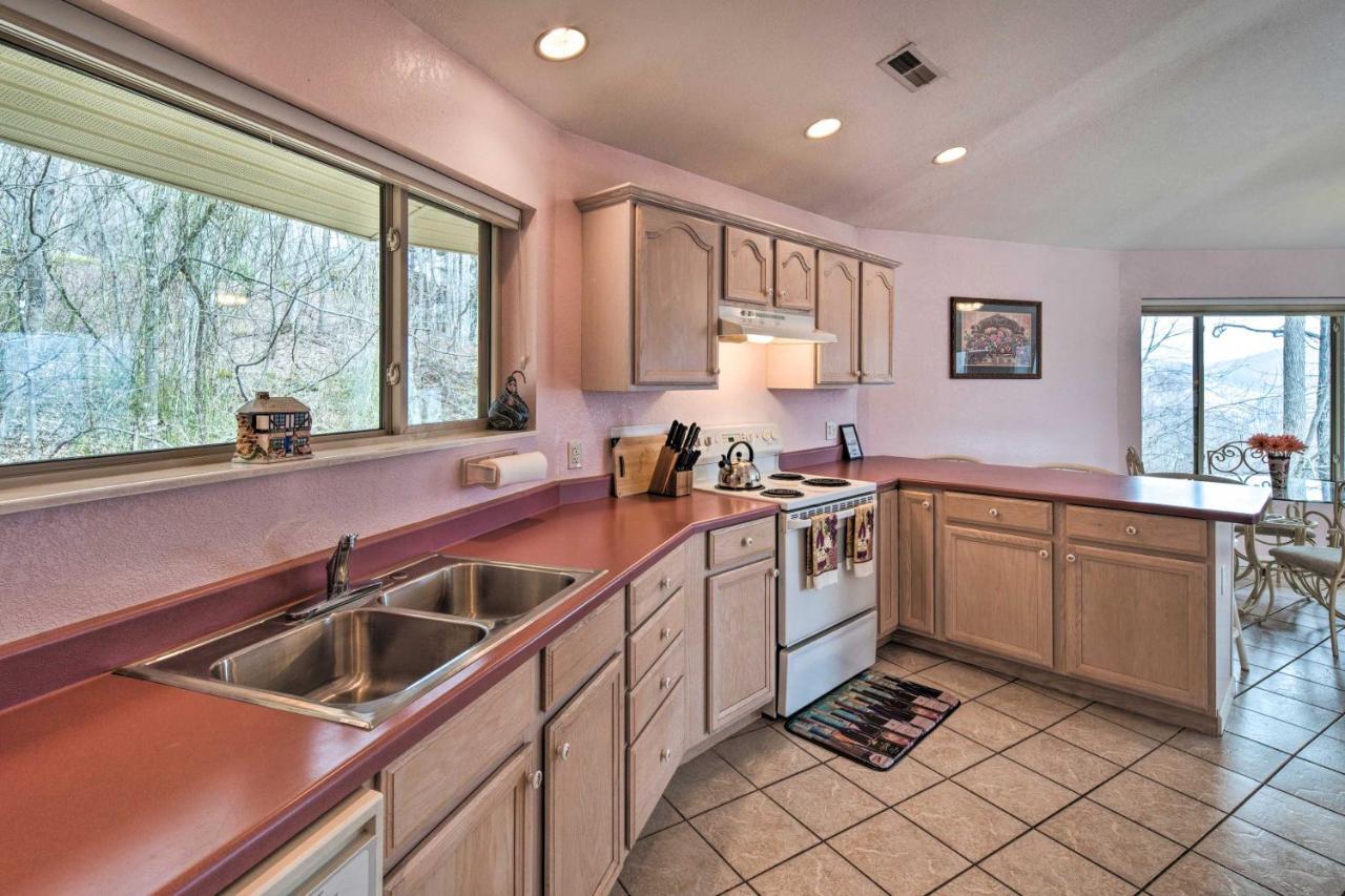 Charming Burnsville Apt With Mountain Views And Deck! Luaran gambar